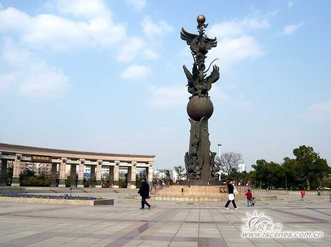 安徽芜湖旅游景点:鸠兹广场